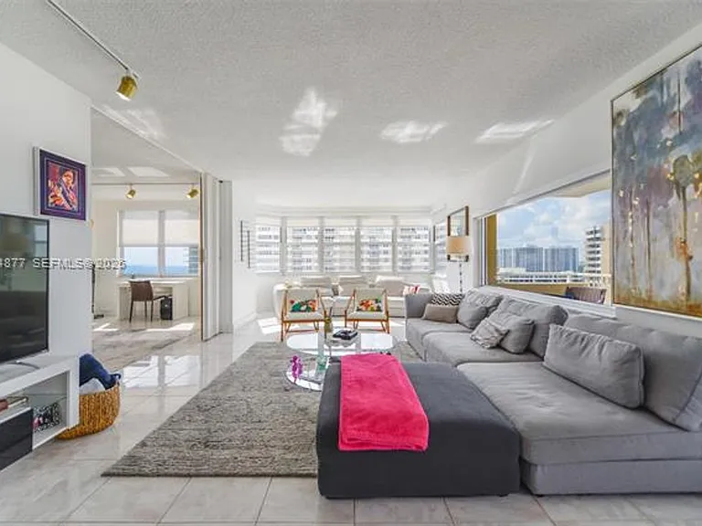 1950 S Ocean Dr #19E — Photo 11