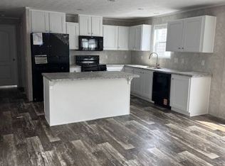 W 8th St #128, Coal Valley, IL 61240