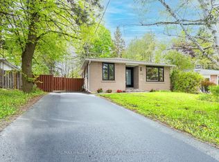 106 Woodpark Pl, Newmarket, ON L3Y 3P6