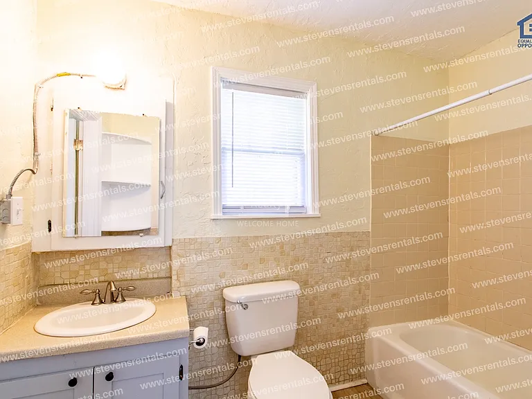 1308 NW Williams Ave — Photo 18
