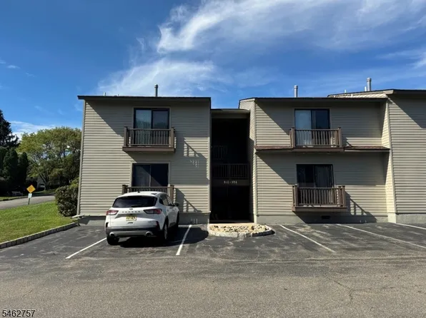 903 Spruce Hills Dr, Glen Gardner, NJ 08826