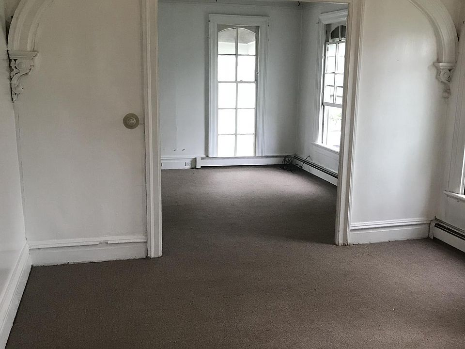 2nd image of 24 Church St
