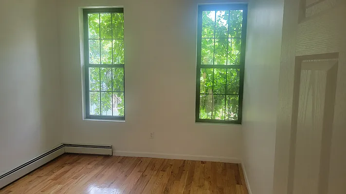 Rented by Obiajula Ugbomah, LREB | media 4