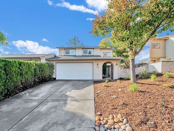 5th image of 968 Pinon Dr