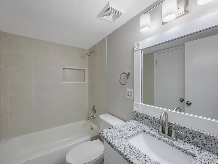 500 9th Ave S #B3 — Photo 10