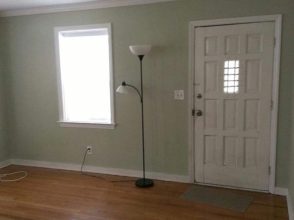 5th image of 2633 8th Ave N