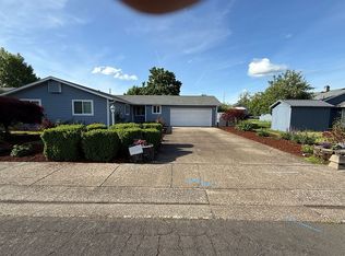 935 W Carolina St, Lebanon, OR 97355