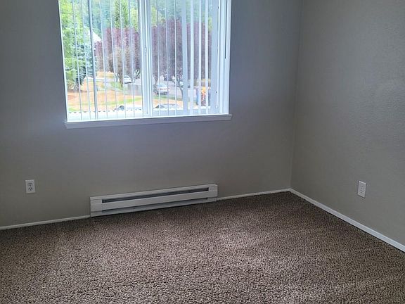 2nd image of 5607 Finch Dr #204