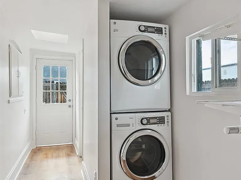 253 N Lincoln St #1 — Photo 8