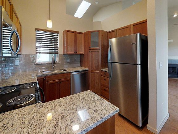 3rd image of 5264 NE 121st Ave #144