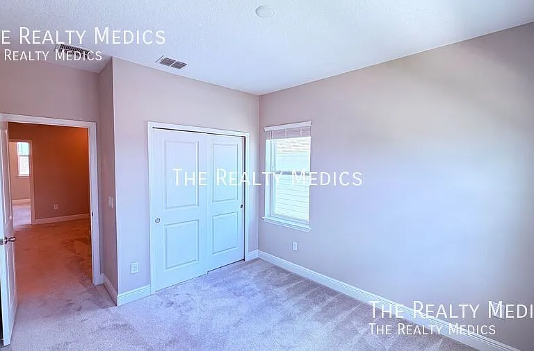 6495 Cyrils Dr — Photo 27
