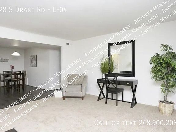 5th image of 328 S Drake Rd #L-04