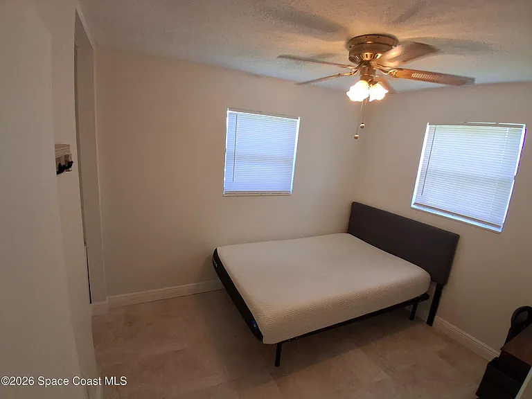 303 Princeton Ave — Photo 25