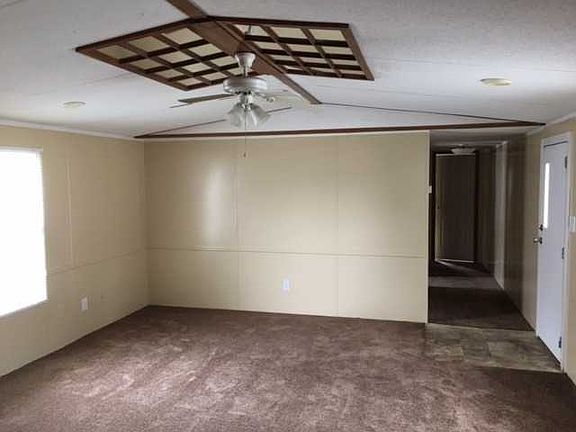 3rd image of 813 Holland Dr #136