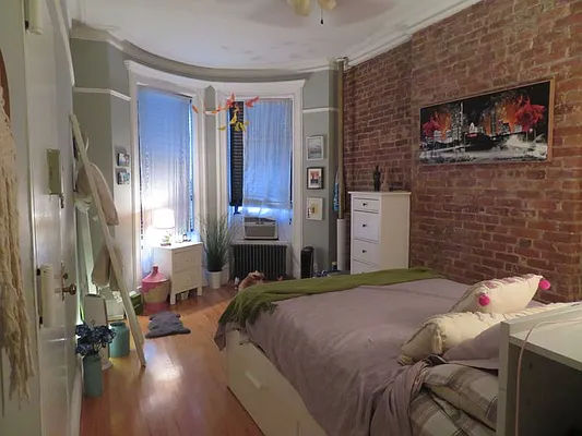 Rented by Space Real Estate | media 28