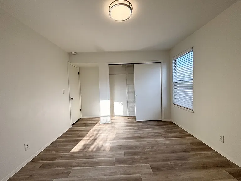 1583 E Stratford Ave #2 — Photo 12