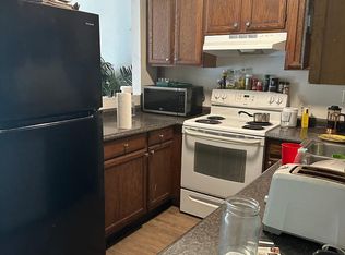31 Hyde St APT 1, Burlington, VT 05401
