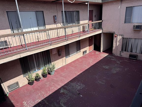 2nd image of 6819 Laurel Canyon Blvd APT 18
