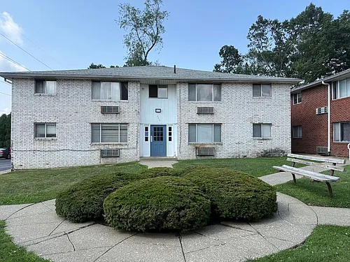 2016 Woodlawn Ave NW Photo 1