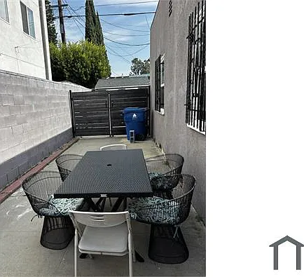 1850 S Curson Ave #1850 — Photo 14