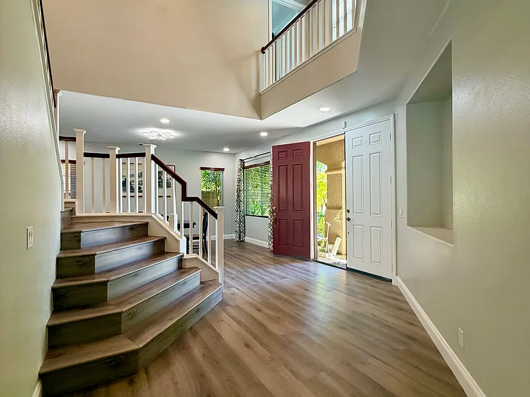 37121 Edgemont Dr — Photo 15