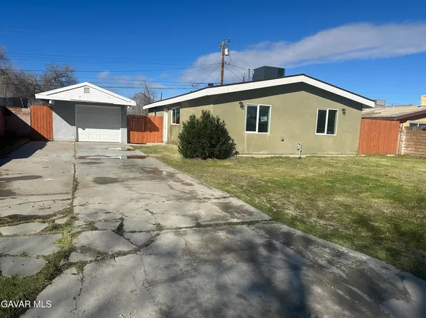 44655 4th St E, Lancaster, CA 93535