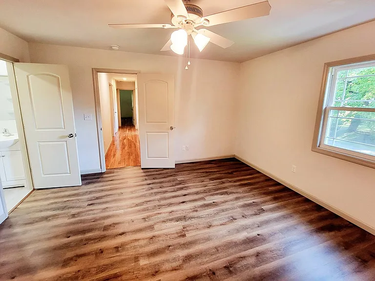 209 Wayland St — Photo 8