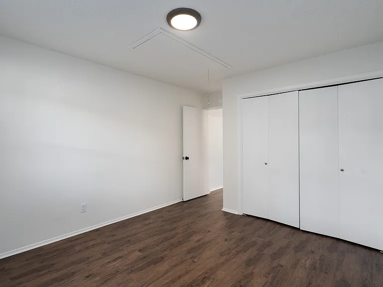 2909 W Slaughter Ln #B — Photo 50