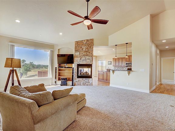 5th image of 45355 Wolf Creek Dr
