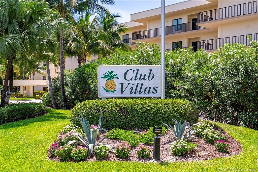 2 bed, 2.0 bath, 1167 sqft, $6,500 — Photo 2