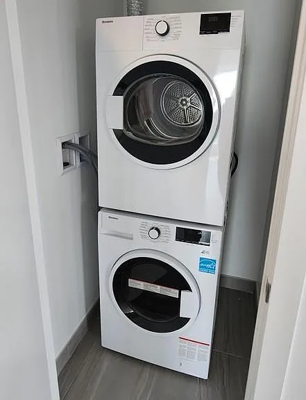 15 Wellington St S #2806 — Photo 9