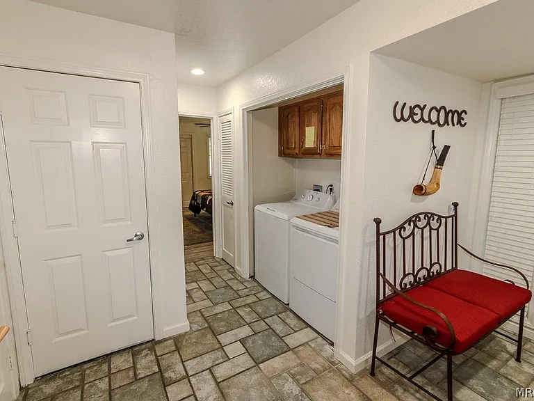 43063 Goldmine Woods Ln — Photo 9