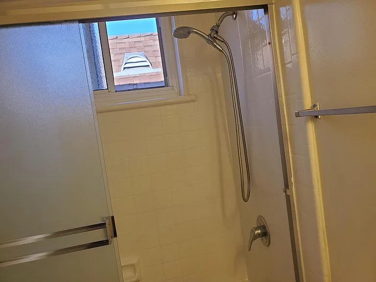 1128 Raymond Ave #5 — Photo 11