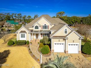 5212 Driftwood Ln, Morehead City, NC 28557