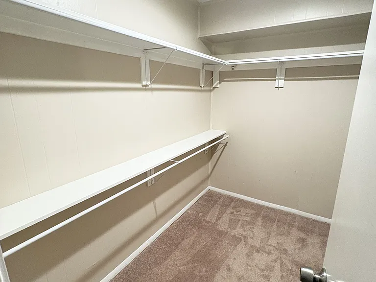 2622 Custer Pkwy #D — Photo 7