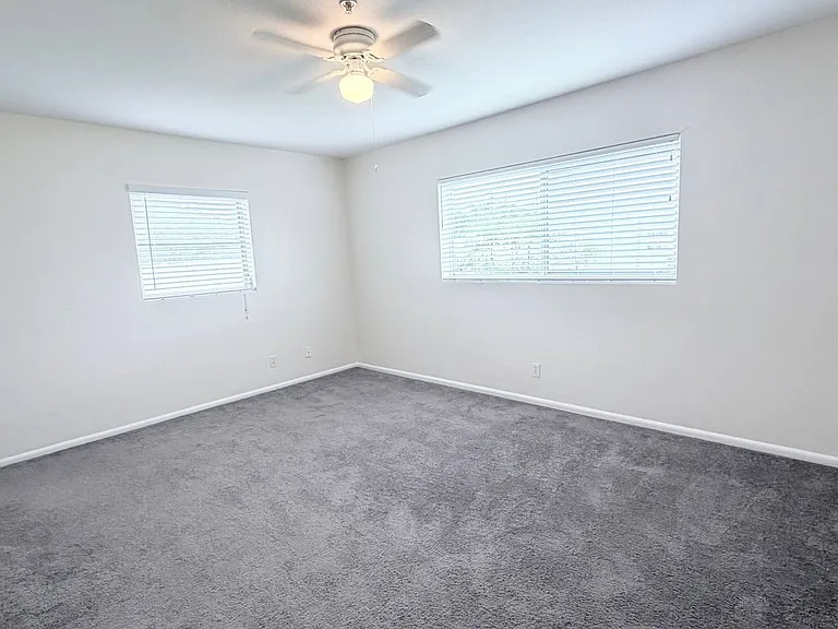 3211 San Pedro Ln — Photo 11