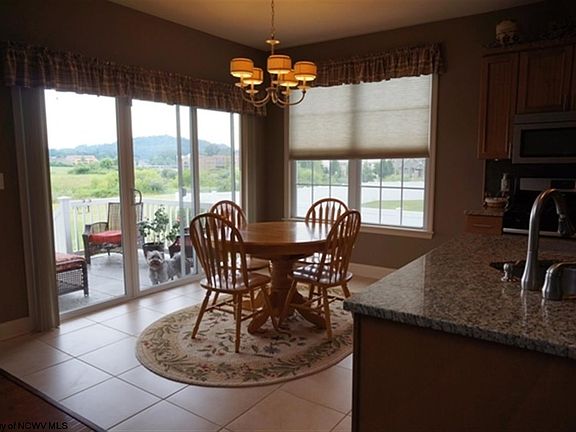 4th image of 102 S Harwich Cir