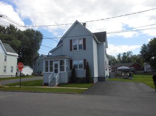 100 Gilbert St, Johnstown, NY 12095