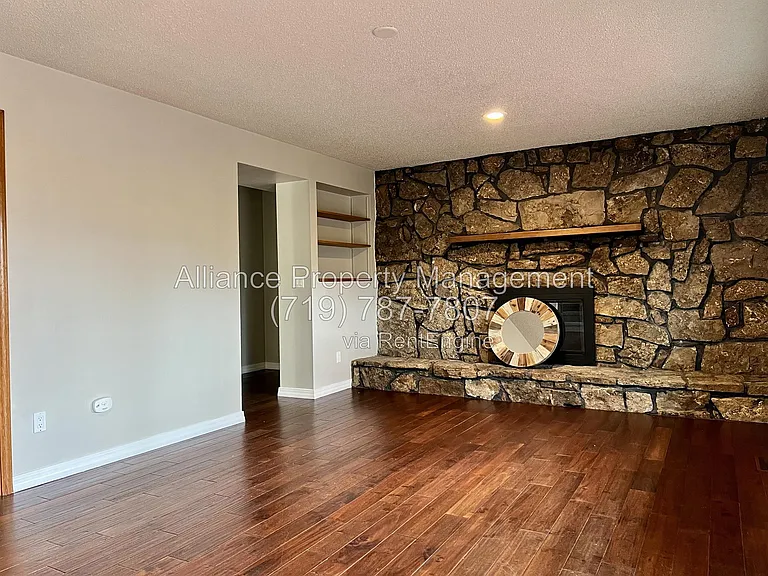 6318 Galway Dr — Photo 30