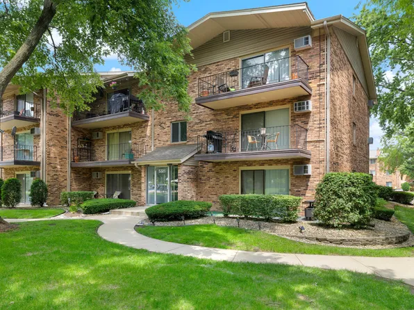 5325 Waterbury Ct APT 2701, Crestwood, IL 60418