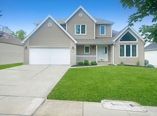 4211 Eagle Ridge Rd, Lincoln, NE 68516