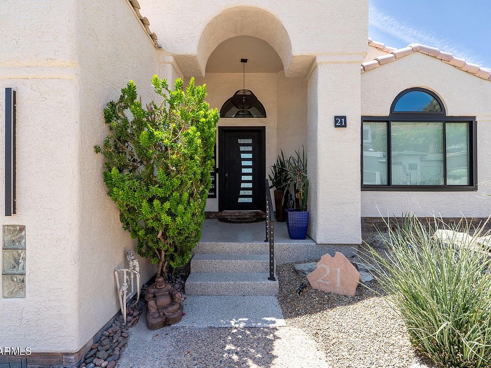 2nd image of 21 W COCHISE Drive