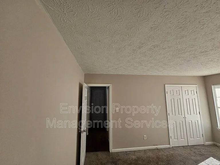 6388 Charter Way — Photo 13