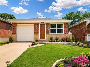 7448 Morgan Ford Rd, Saint Louis, MO 63116