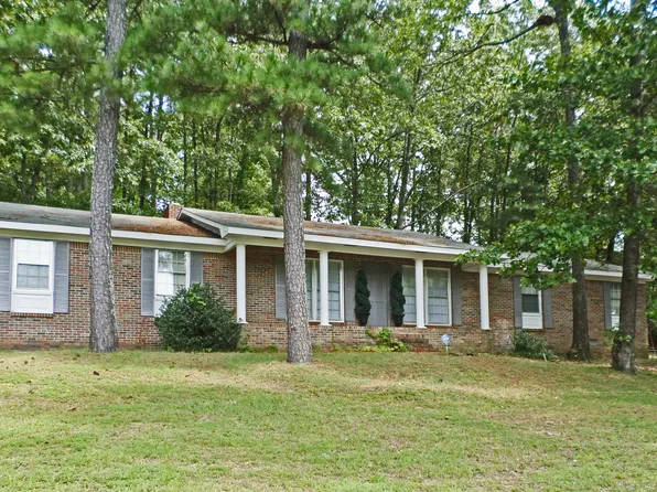Burgess St, Russellville, AL 35653