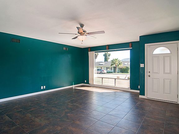 3rd image of 976 La Tierra Dr