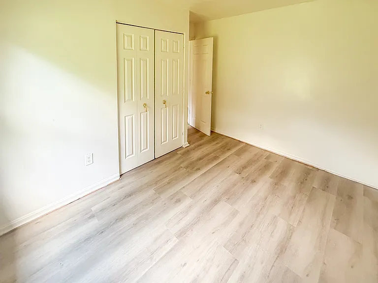 520 Lancaster Creek Dr — Photo 17