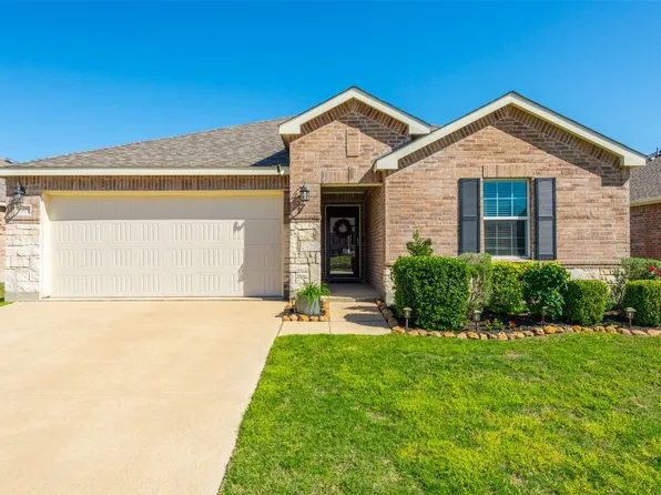 5909 Mountain Bluff Dr, Fort Worth, TX 76179