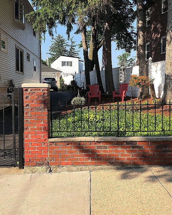 2nd image of 71 Gordon St