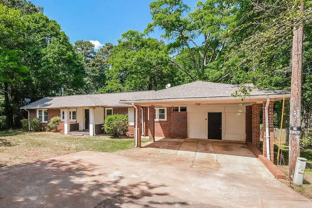 4 bed, 2.0 bath, 1474 sqft, $2,470 — Photo 3